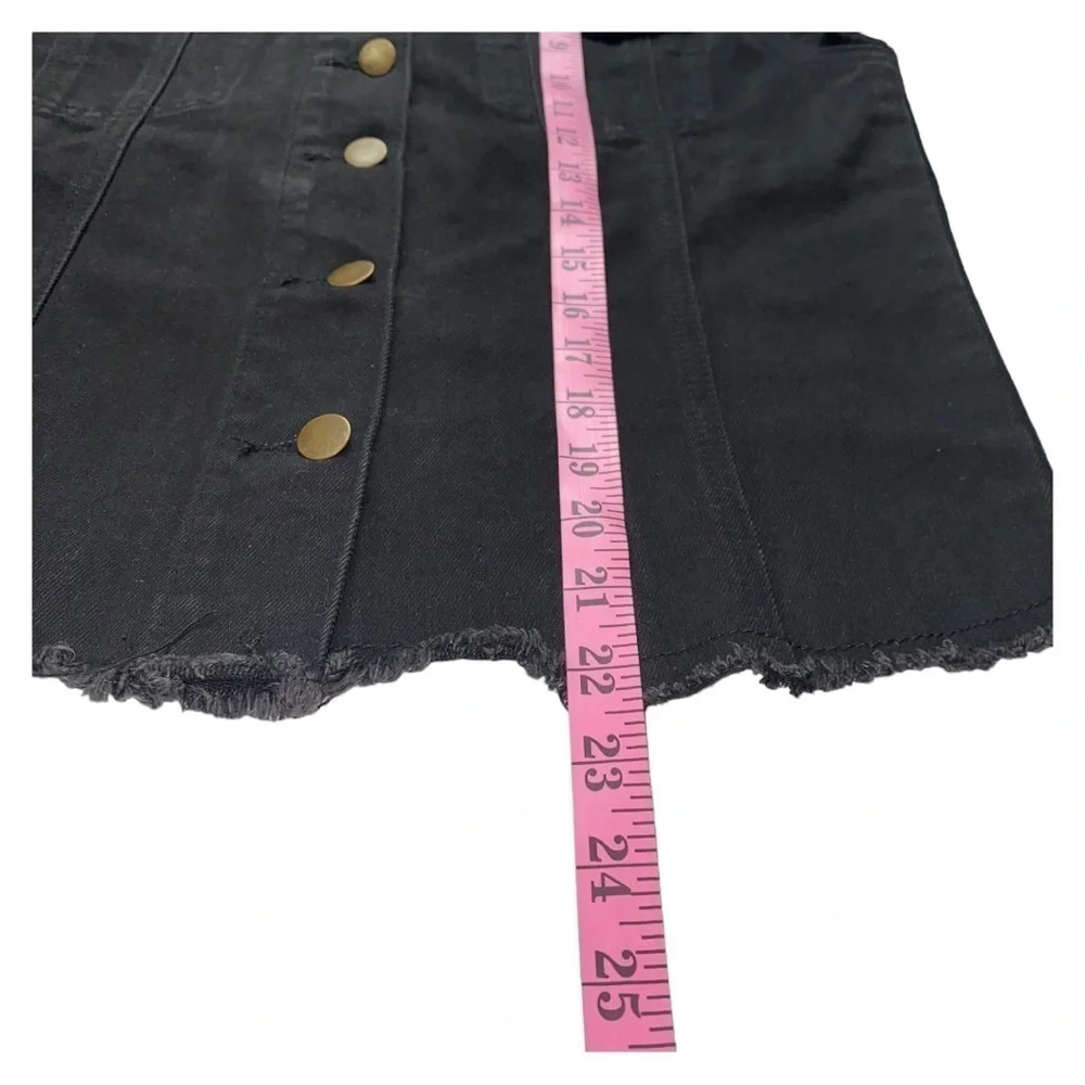 Women’s Embroidered Boho‎ Floral Black Long Sleeve Denim Jacket Size Small